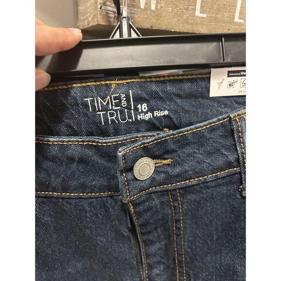 Time and Tru Straight Crop Jean Womens Sz 16 Distressed High Rise Dark Wash NWT - Picture 2 of 7